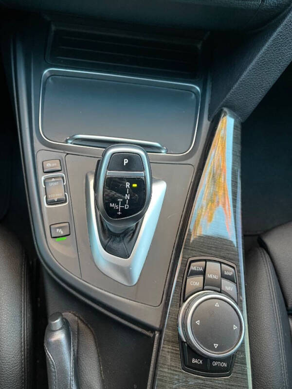 2017 BMW 3 Series 330i xDrive