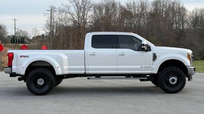 2017 Ford F-350 Super Duty Lariat