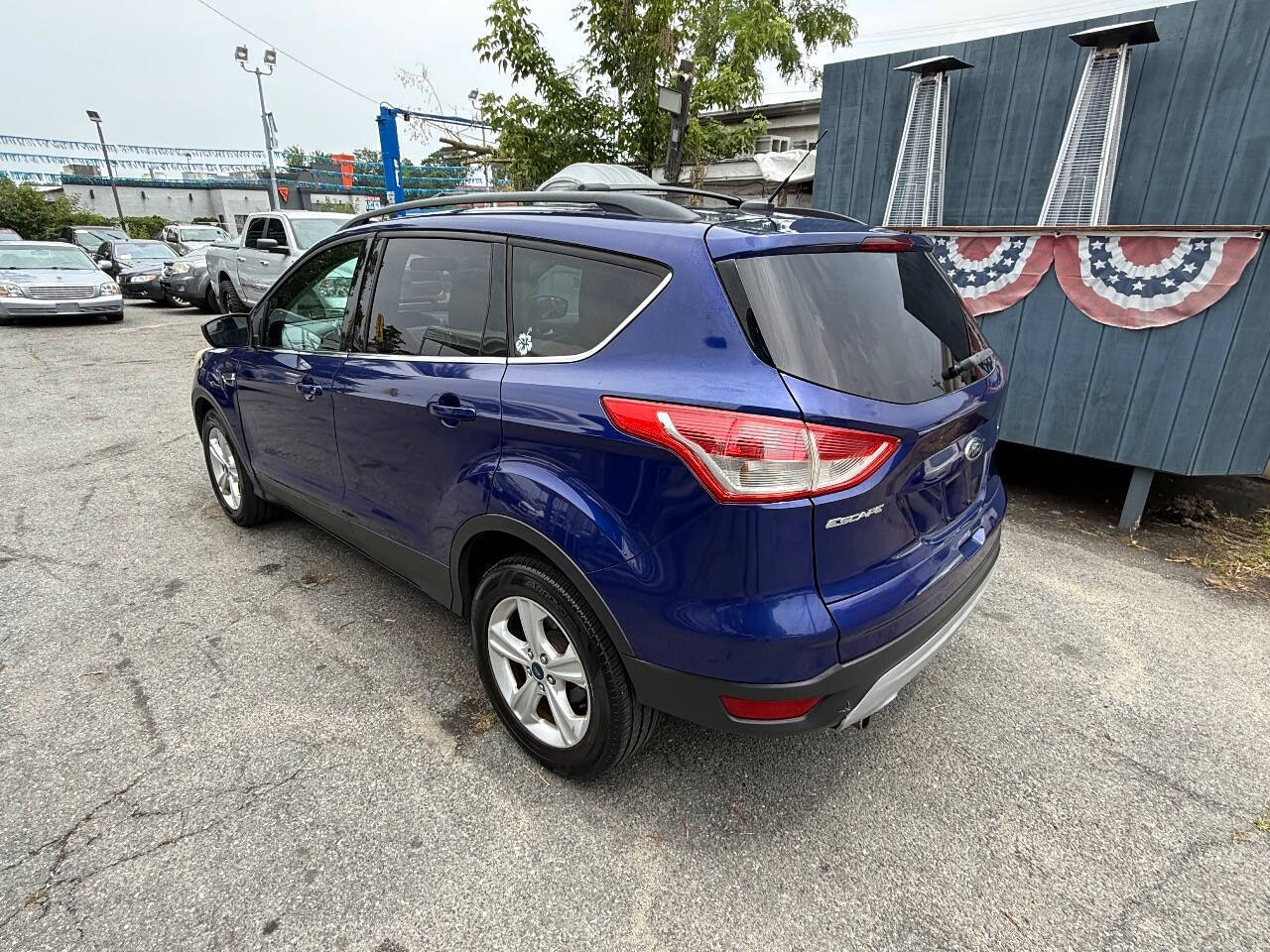 View vehicle photo 4