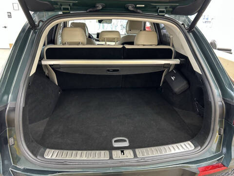 2023 Genesis GV70 2.5T Standard