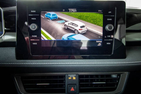 2026 Volkswagen Taos SE Black