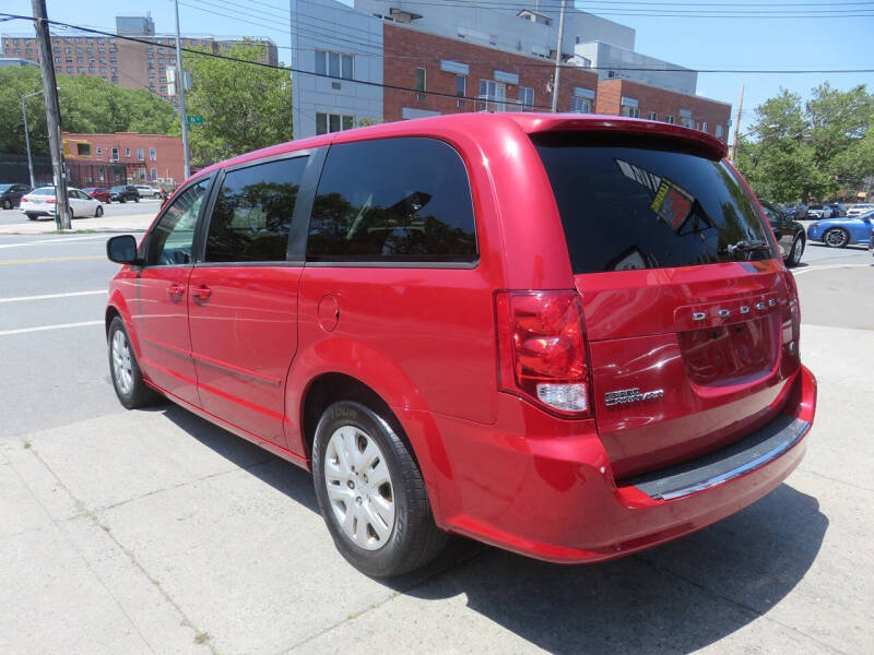 2014 Dodge Grand Caravan SE
