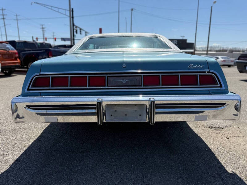 1974 Ford Thunderbird