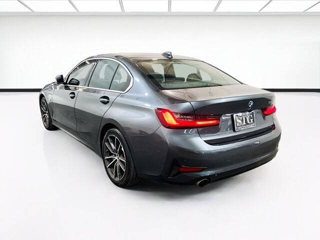 2022 BMW 3 Series 330e