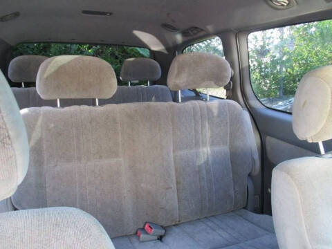 1999 Toyota Sienna CE