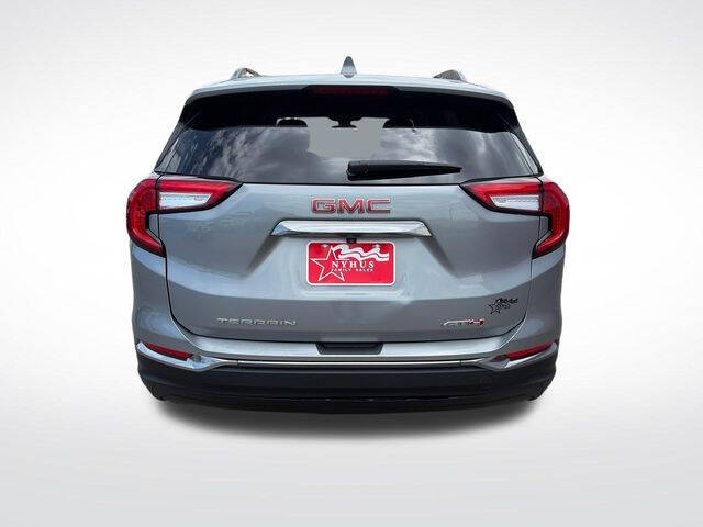 2023 GMC Terrain AT4