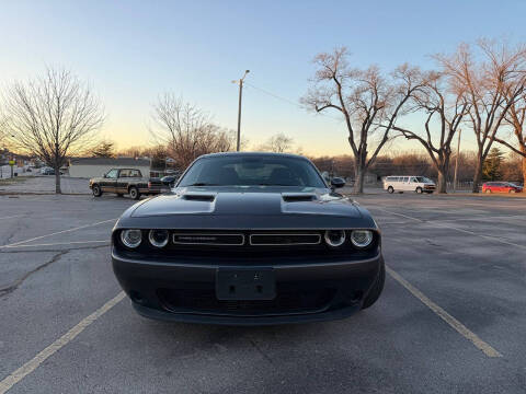 2017 Dodge Challenger SXT