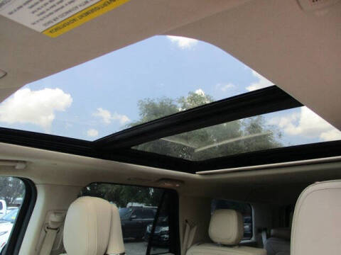 2019 Lincoln Navigator Select