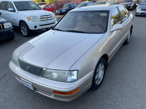 1995 Toyota Avalon for sale at C. H. Auto Sales in Citrus Heights CA