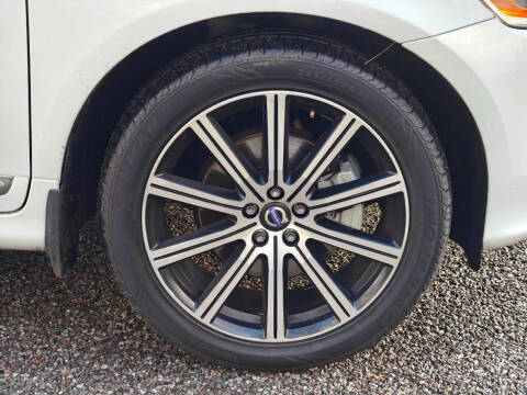 2016 Volvo XC60 T6 Drive-E Platinum