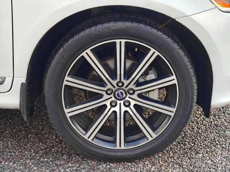 2016 Volvo XC60 T6 Drive-E Platinum