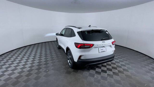 2026 Ford Escape Hybrid ST-Line Select