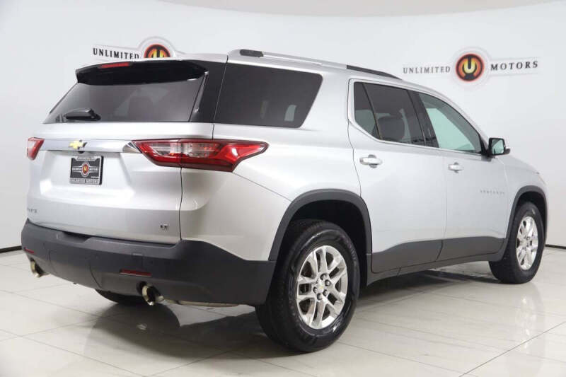 2018 Chevrolet Traverse LT Cloth