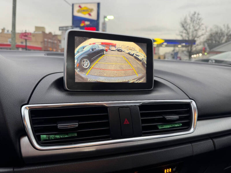 2015 Mazda MAZDA3 s Touring