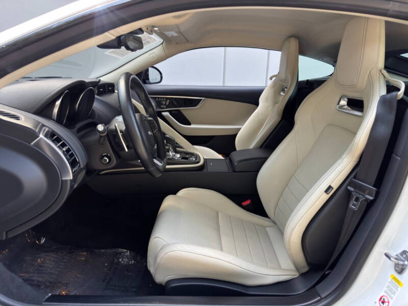 2019 Jaguar F-TYPE R-Dynamic