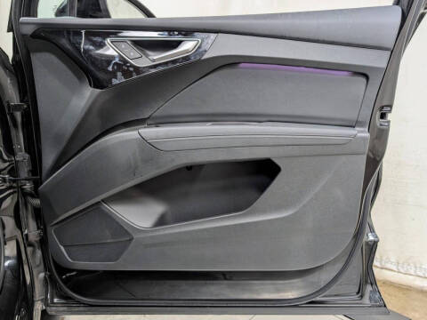 2024 Audi Q4 e-tron quattro Premium Plus 55