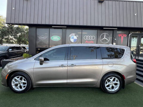 2018 Chrysler Pacifica Touring Plus