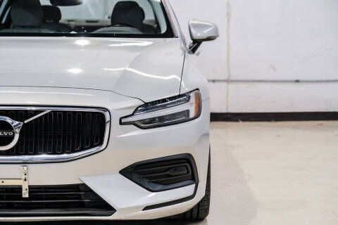 2019 Volvo S60 T5 Momentum