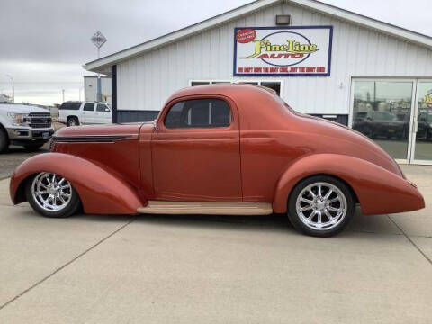 1937 Studebaker DICTATOR
