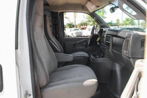 2017 Chevrolet Express 2500