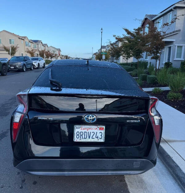 2017 Toyota Prius Three