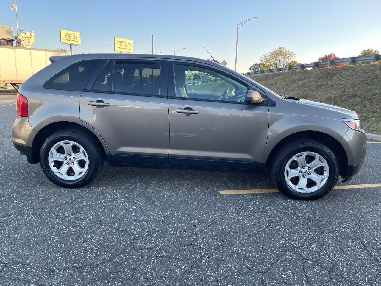 2012 Ford Edge for sale at M & P Auto Sales in Saddle Brook, NJ