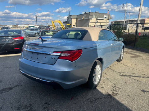 2012 Chrysler 200 Touring