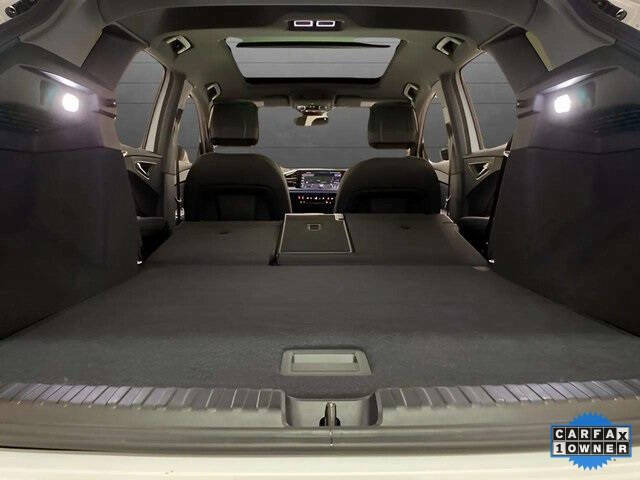 2024 Audi Q4 e-tron quattro Premium Plus 50