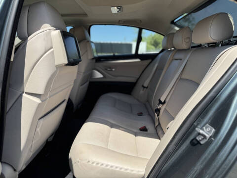 2013 BMW 5 Series 550i