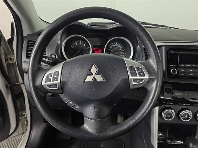 2016 Mitsubishi Lancer ES