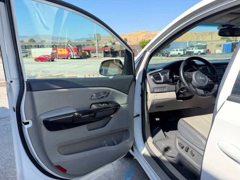 2016 Kia Sedona