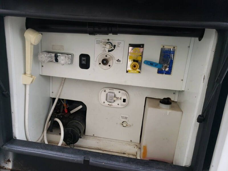 1999 Freightliner XC Chassis