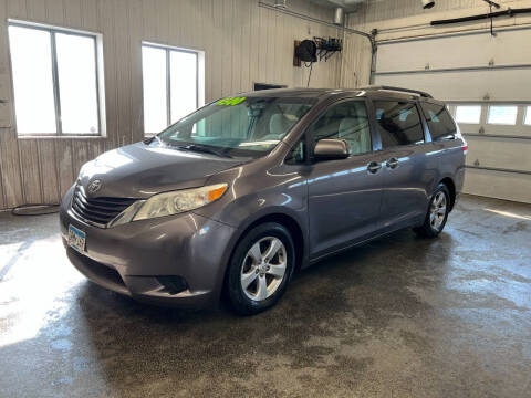 2013 Toyota Sienna for sale at Sand's Auto Sales in Cambridge MN