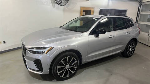 2023 Volvo XC60 B5 Plus Dark Theme