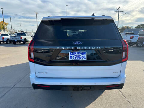 2025 Ford Expedition MAX Active