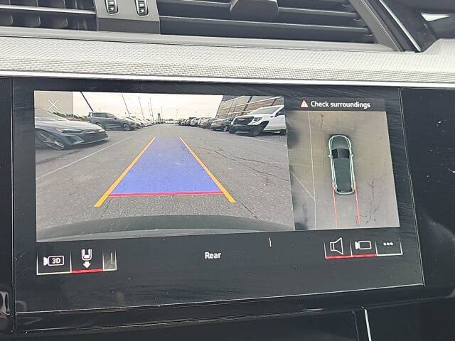 2023 Audi e-tron S quattro Premium Plus