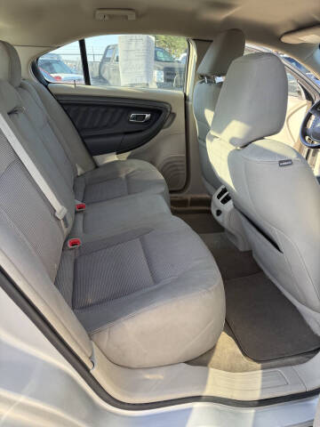 2012 Ford Taurus SEL