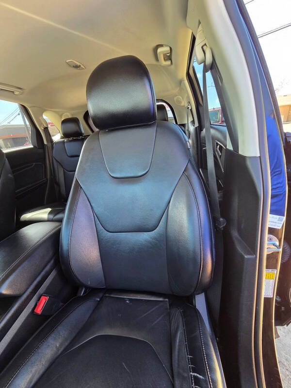 2017 Ford Edge Titanium
