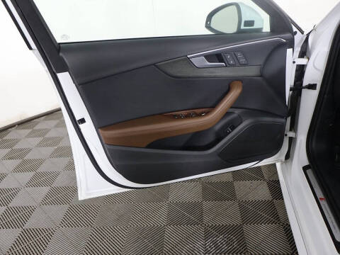 2019 Audi A4 quattro Premium Plus 45 TFSI