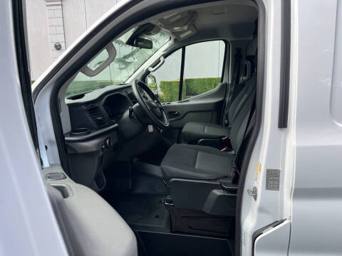 2025 Ford Transit