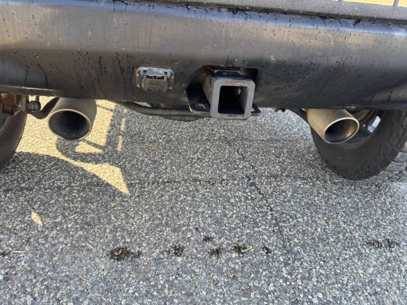 2004 HUMMER H2 Lux Series