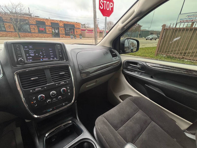 2018 Dodge Grand Caravan SE photo 31