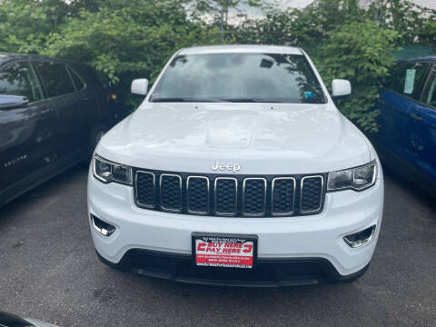 2018 Jeep Grand Cherokee for sale at Buy Here Pay Here Auto Sales in Newark NJ