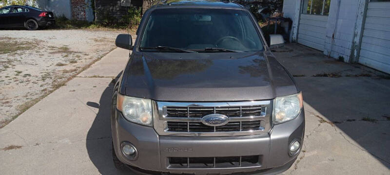 2009 Ford Escape XLT photo 8