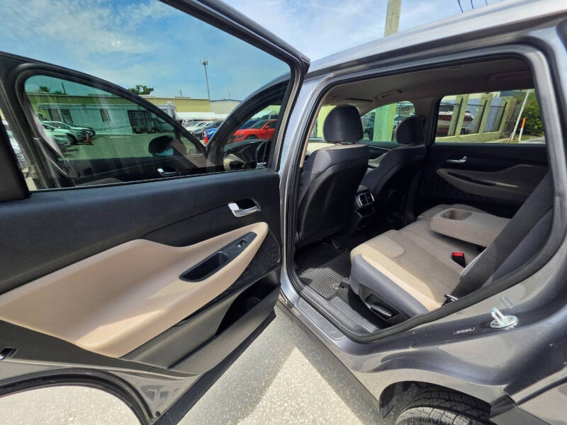 2019 Hyundai Santa Fe SE 2.4L