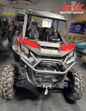 2024 Can-Am Commander Max XT