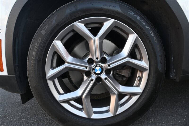 2023 BMW X4 xDrive30i