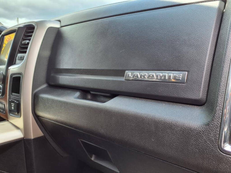 2015 RAM 1500 Laramie