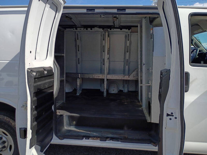 2017 Chevrolet Express 2500