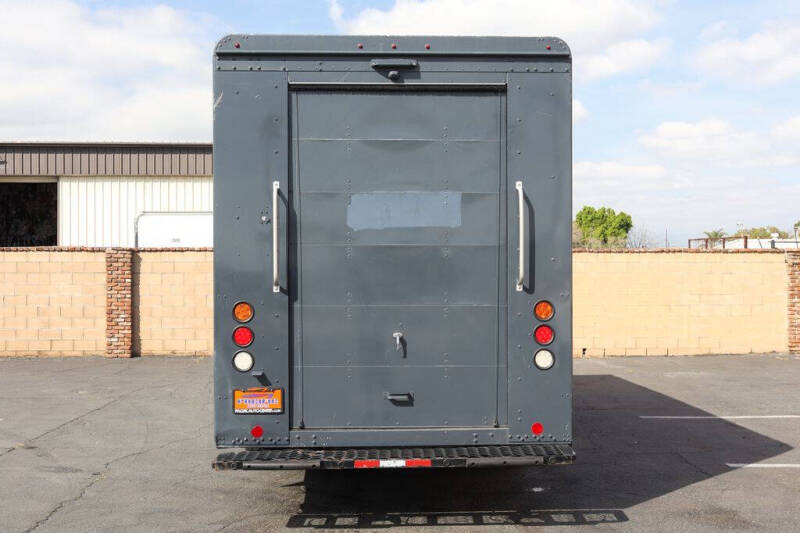 2020 Freightliner MT45 Chassis